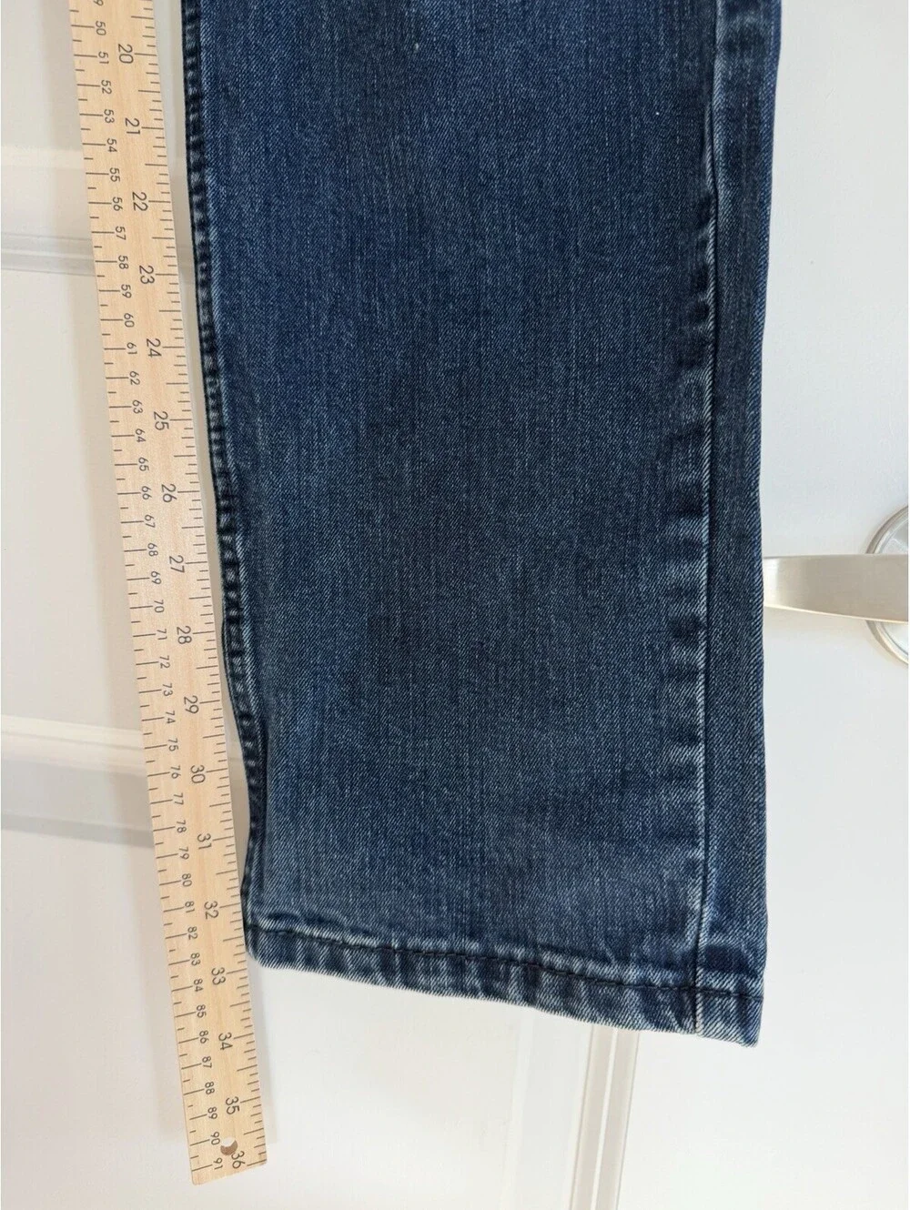 Levis 550 Relaxed Fit Jeans 30x32 Tapered Leg Dark Blue 90s Unisex